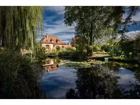 charmante perigourdine  +/-200m2  4 chambres  jardin et etang sur 3145m2