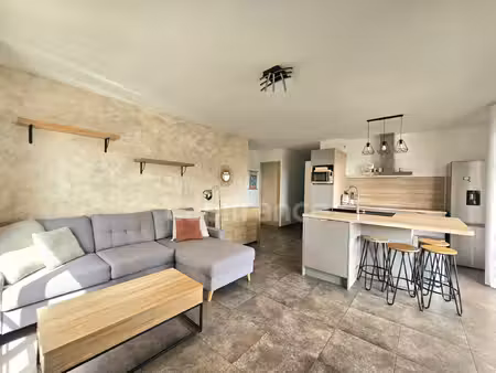 appartement t2 de 54 m2 avec terrasse couverte à bastia (haute corse) - normes pmr