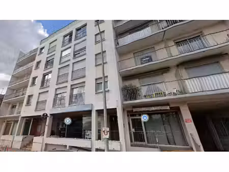 studio lumineux quartier casseaux