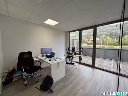 location bureau gresy sur aix 86 m²