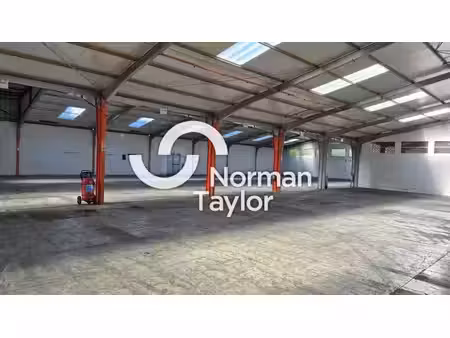 vente local d’activités hagetmau 40700 2500m²