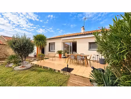 vente maison 4 pièces  70.00m²  les sables