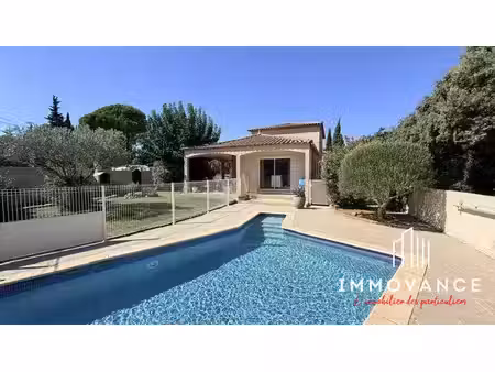maison familiale de 120 m² avec piscine — terrain de 750 m²