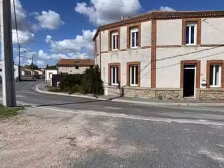 vente maison à saint-hilaire-de-clisson (44190) : à vendre / 115m² saint-hilaire-de-clisso