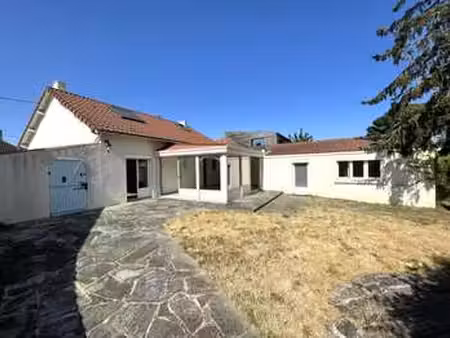 vente maison à saint-sébastien-sur-loire centre (44230) : à vendre / 134m² saint-sébastien