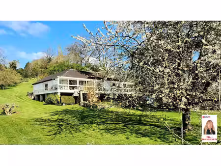 exclusivité - houlbec cocherel - au calme  agréable maison de 191.55 m2 - 4 chambres - sur