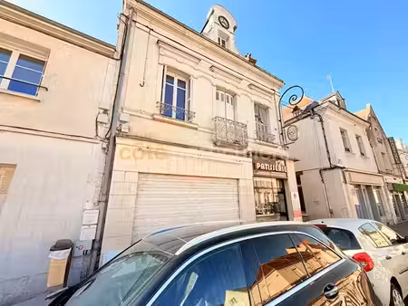 vente immeuble 0 pièces à bléré (37150)  211 800 €