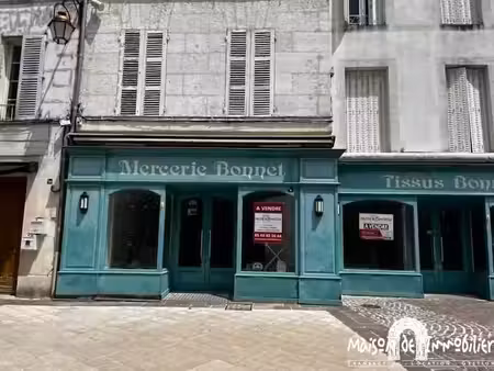 vente immeuble 16 pièces 530 m² à cognac (16100)  339 200 €