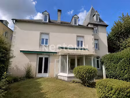 demeure de caractère en plein coeur de la ville
