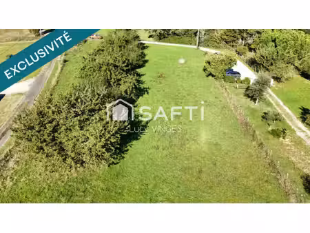 beau terrain à bâtir  plat avec vue dégagée
