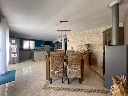 vente maison 6 pièces  220.00m²  saint