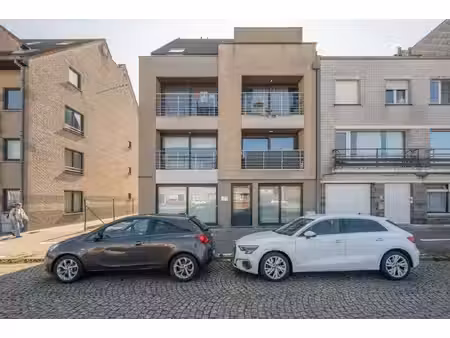 appartement te koop in zeebrugge met 2 slaapkamers