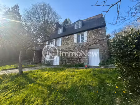 charmante maison en pierre 3 pieces 100m2 sur 1790m2