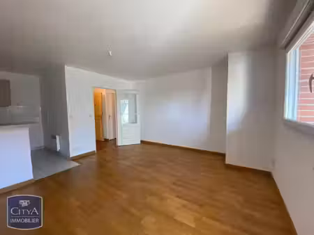 appartement à louer 2 pièces 42.06 m² - arras (62) - 655€