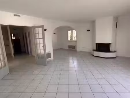 vente appartement 4 pièces 121 m² à pignan (34570)  299 000 €