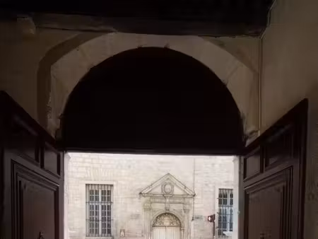 t2 - dole centre historique