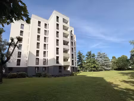 appartement t3 - 86 1 m² - 2 chambres + bureau + dressing - vue dégagée + garage - la ravo