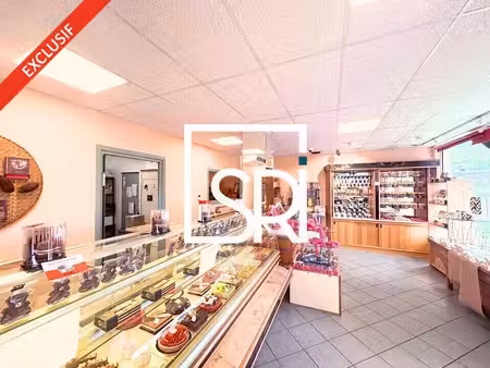 location local commercial 635m² aubiere 63170