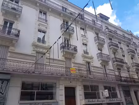 location appartement 4 pièces 113 m² à grenoble (38000)