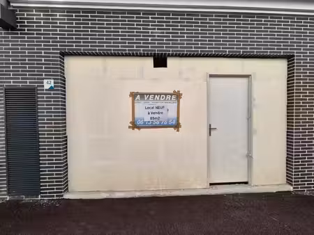 local commercial de 85.63m2 à tremblay-en-france