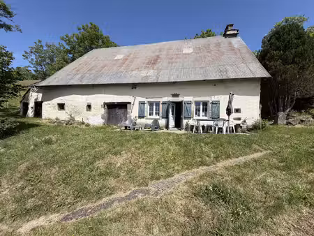 chanterelle (cantal) jolie maison avec vue dégagée et dépe