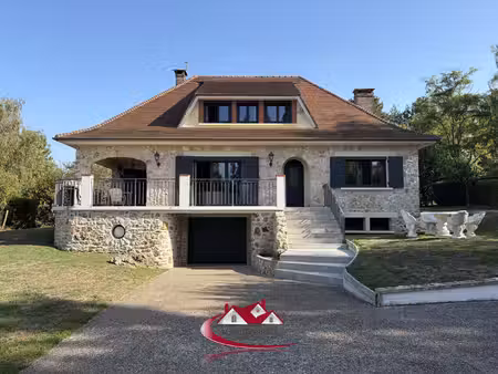 maison traditionnelle en parfait état