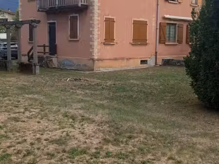 yenne centre tenement immobilier sur 2631 m² de terrain