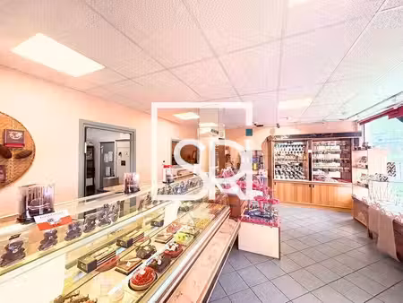 location commerce aubière 63170 635m²