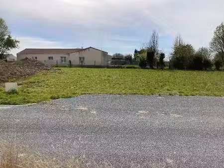 vente terrain 680 m² bussac-sur-charente (17100)