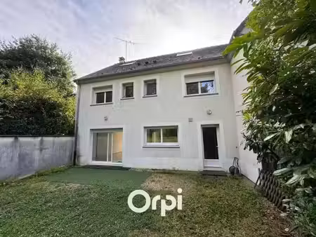 location maison 5 pièces 155 m² à cely en biere (77930)  1 680 €