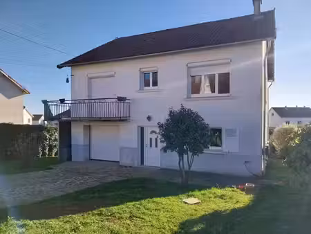 location maison 4 pièces 105.5 m² à saint-yrieix-la-perche (87500)  760 €