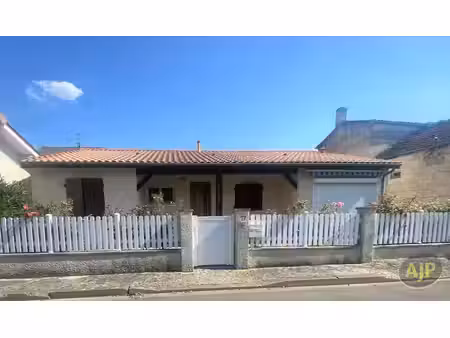 location maison 3 pièces 75.14 m² à arveyres (33500)  962 €