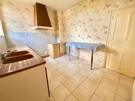 a louer - appartement 69m² centre passais - ref 8475