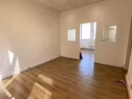 location locaux professionnels 2 pièces 26 m² à epinay-sur-seine (93800)  500 €