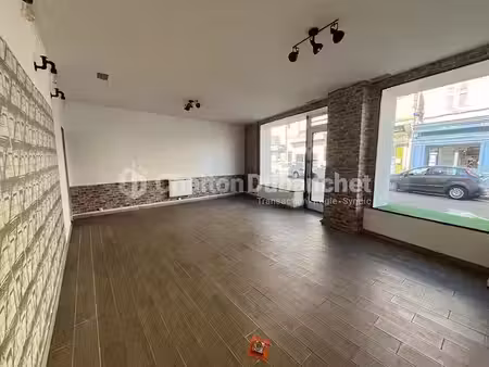 location locaux professionnels 1 pièce 65 m² à roanne (42300)  670 €