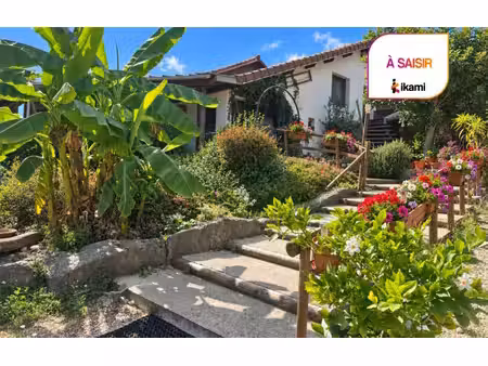 fonds de commerce de 300 m² à le passage - 72 500 €