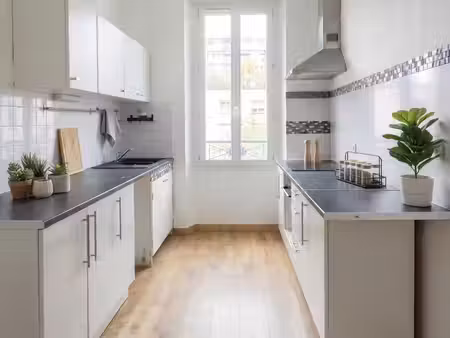 appartement t2 bis la garde centre ville - beaux volumes ! 5
