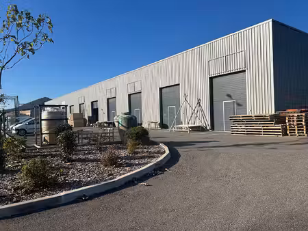 local commercial les arcs sur argens 3 pièce(s) 130 m2