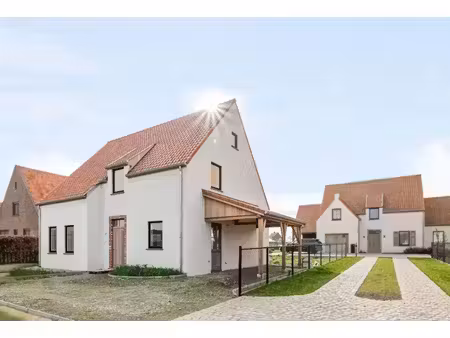 huis te koop in hooglede met 3 slaapkamers