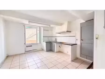 vente maison de ville 4 pièces 102 m2 à pourrières