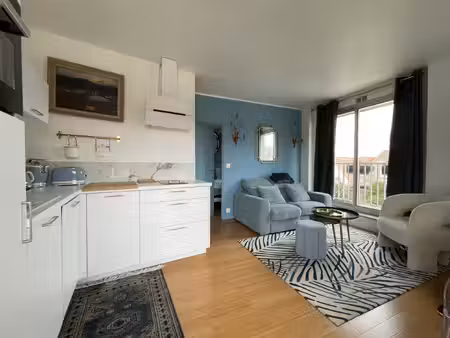 appartement t2 de 32 5m2 entièrement meublé-