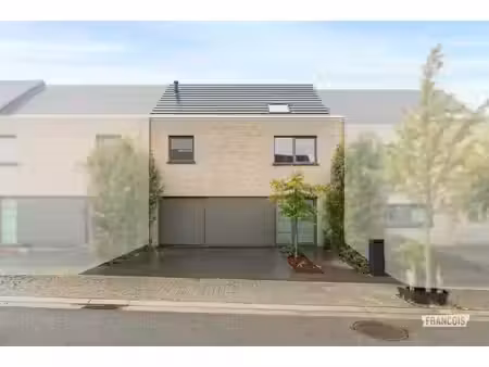 huis te koop in zottegem met 4 slaapkamers