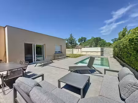 aucamville  maison meublée t5 de 165m² avec jardin et piscine