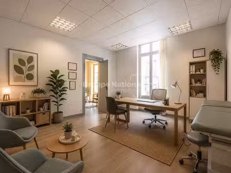 ensemble immobilier professionnel de 226 m² à sommieres rentabilité locative 10%