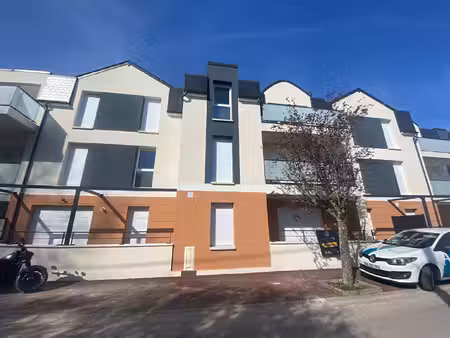 location appartement 3 pièces  69.00m²  saint