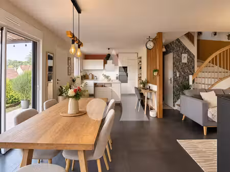 maison crecy la chapelle 4 pièce(s) 92 m2