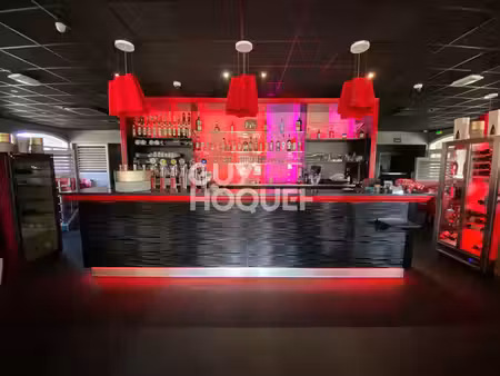 vente local commercial saint-didier-sous-aubenas 07200 - 869000 € - surface privée
