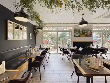 vente locaux professionnels 2 pièces 76 m² à juan les pins (06160)  105 000 €