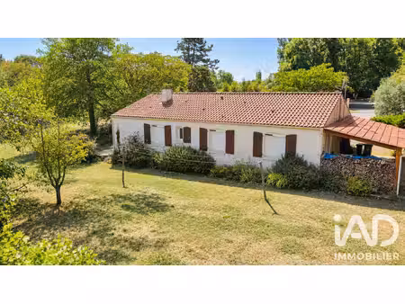 maison traditionnelle à le champ-saint-père (85540)