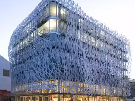 location local professionnel 643m² nantes 44200